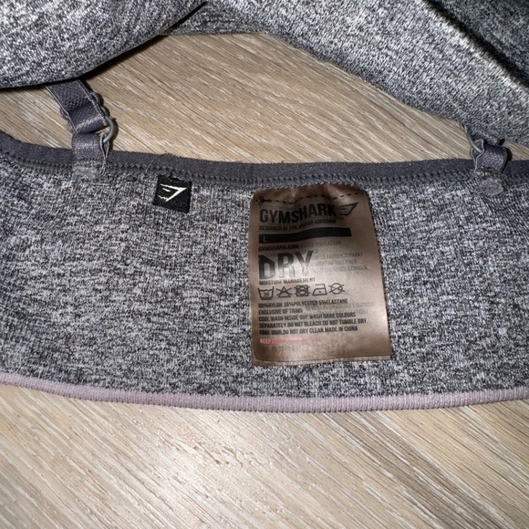 Gymshark grey and pink flex  adjustable sports bra - Picture 3 of 3